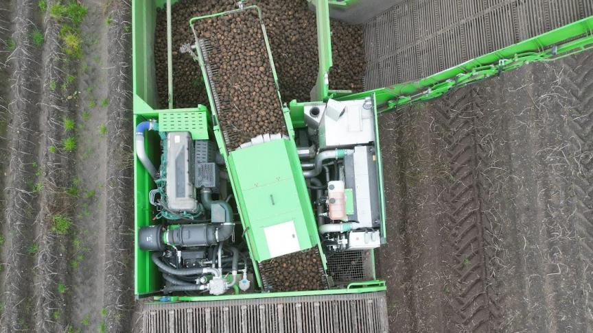 AVR heeft een digitaal kalibermeetsysteem geïntegreerd op de  zelfrijdende Puma 4.0-aardappelrooier.