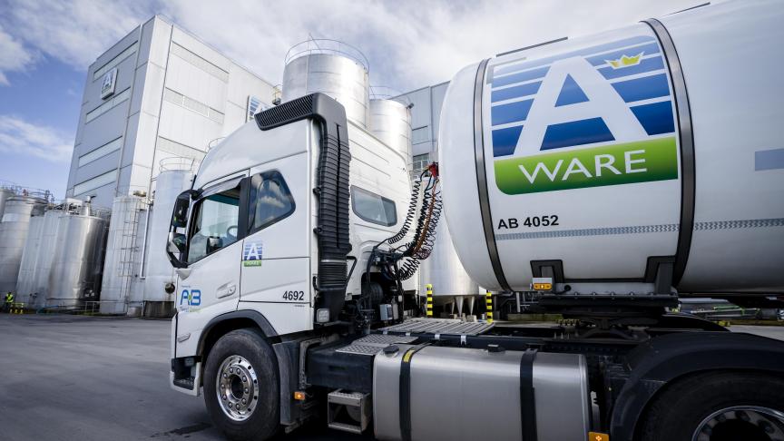 De melkprijs van Royal A-ware België zakt in februari 2025.