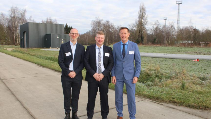 Een deel van de ploeg achter het project in Ranst, met vanaf links Pieter Van Turnhout van Campus Vesta en Ingmar Nopens en Frederik Verstraete van C-Biotech.
