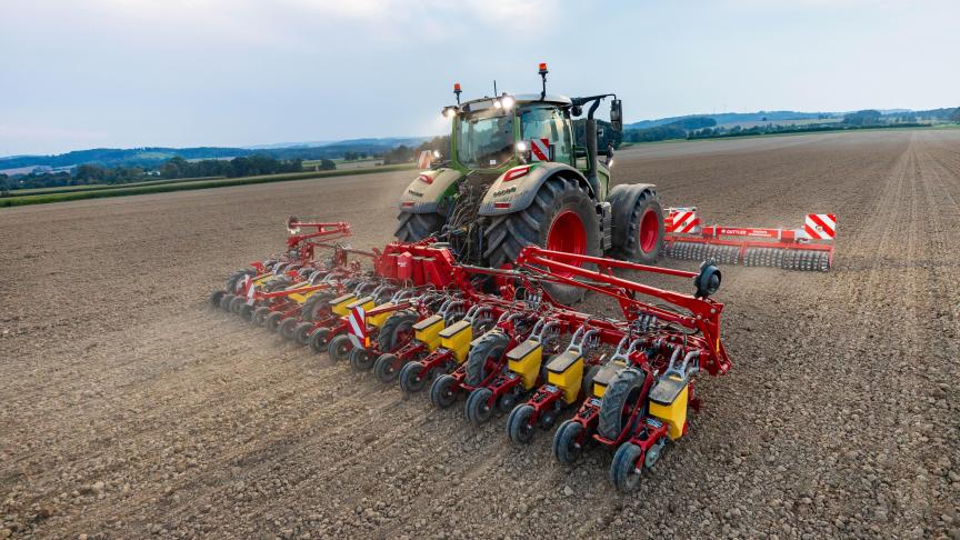 De Matrix zaaimachines van Grimme kunnen nu van hydraulische drukondersteuning genieten.