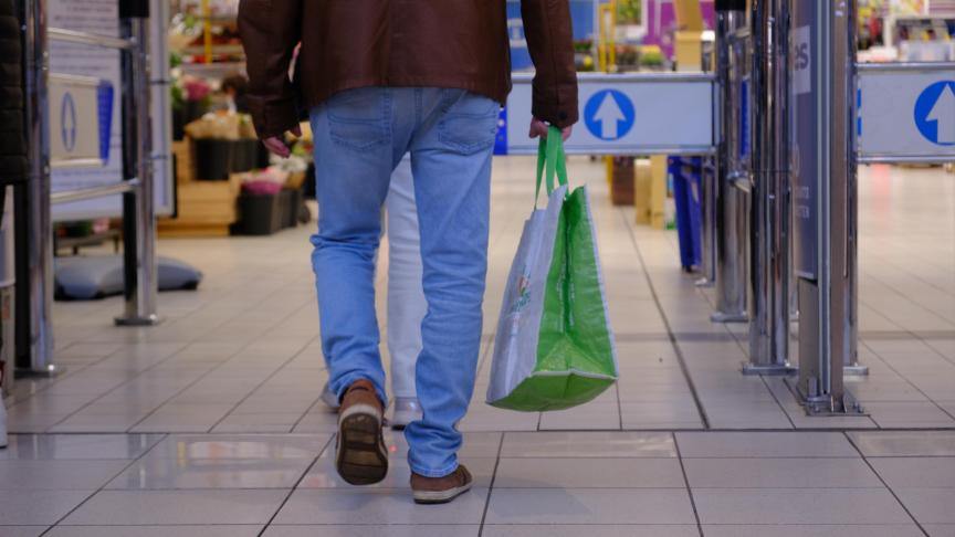Voor heel wat producten betaalde je vorige maand in de supermarkt meer dan vorig jaar.