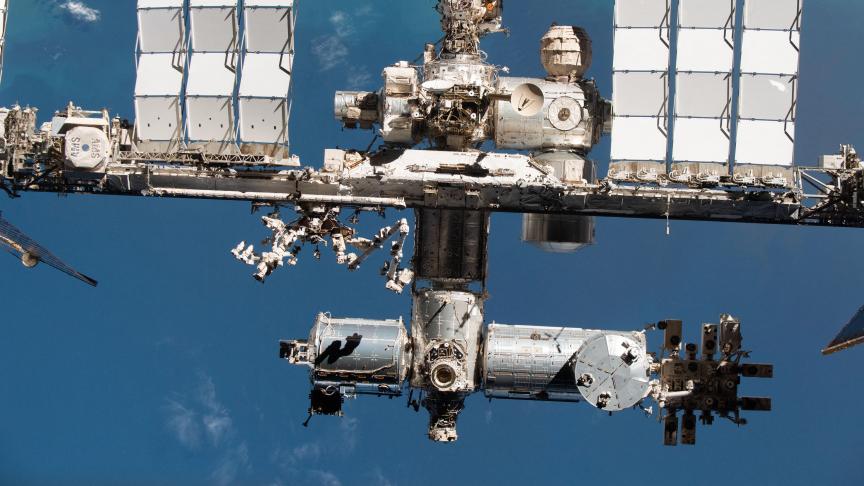 Maïszaadjes laten ontkiemen op het ISS voor een experiment lukt al goed, maar verwacht geen boerderij die vers voedsel voor de bemanning produceert. Daarvoor zou een hele nieuwe module ontwikkeld moeten worden.