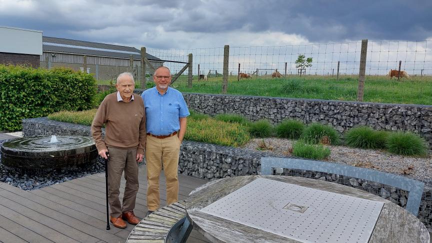 Albert Coomans en zijn zoon Dirk waren als land- en tuinbouwvoorlichter actief bij de federale en Vlaamse overheid.