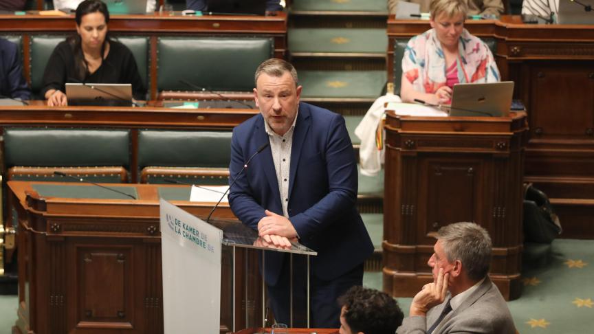 Het wetsvoorstel van cd&v-Kamerlid Steven Matheï moet jagers de mogelijkheid geven om de everzwijnenpopulatie onder controle te krijgen.
