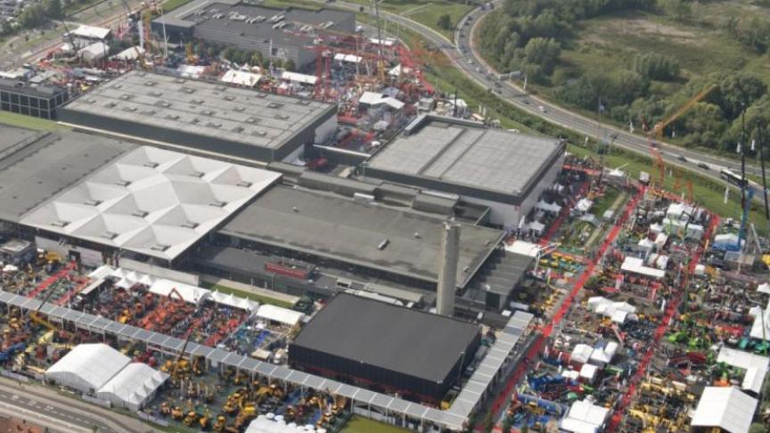 Matexpo bezet de volledige binnen én buitenruimte van Kortrijk Xpo.