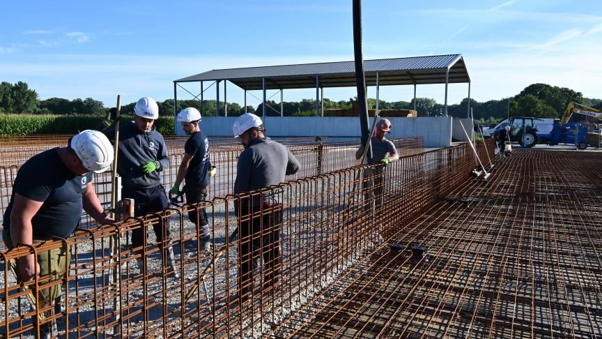 Het ILVO test in Merelbeke-Melle een aantal nieuwe betonsamenstellingen voor sleufsilo’s.