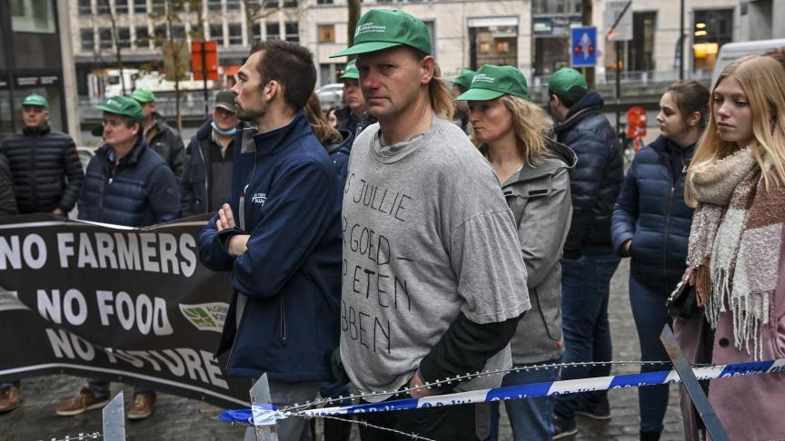 Het (ABS) noemt de recentste hoorzitting de zoveelste aflevering van de stikstofsaga waarbij de polarisatie rond stikstof compleet is en elke vorm van rede ver weg is uit het debat.