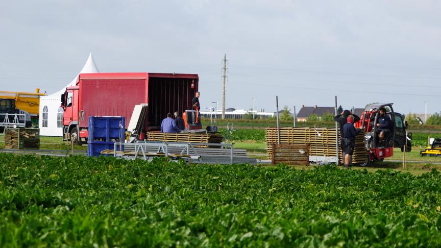 Tenten worden opgetrokken, de organisatie en exposanten zijn klaar voor het beursweekend.