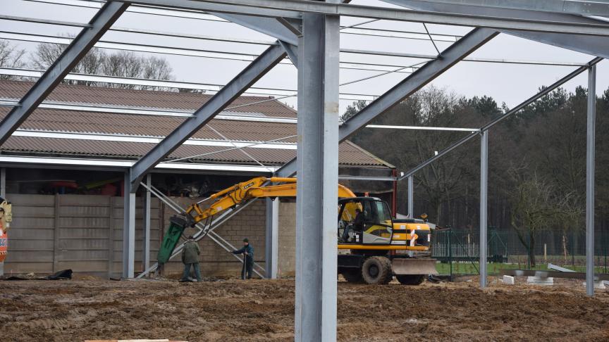 De expertencommissie stelt voor te snoeien in het woud aan regels dat rond aanvragen is gegroeid en de beroepsprocedures in te korten.