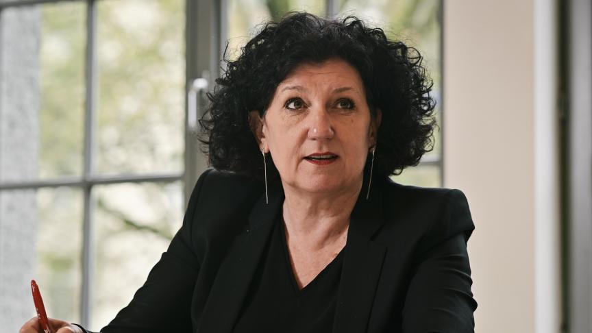 Annemie Turtelboom maakt zich als lid van de Europese Rekenkamer zorgen over een meerjarenbegroting van de EU met nationale partnerschappen als basis.