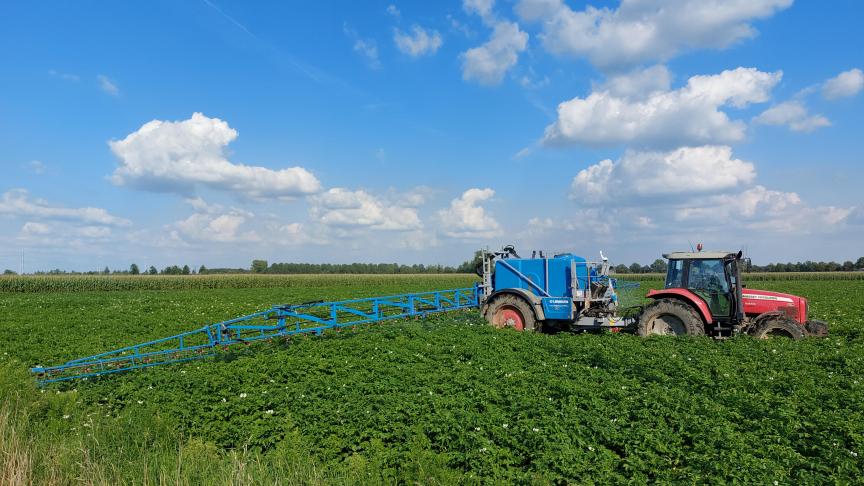 Dankzij de Viaverda-waarschuwingsdienst en/of dankzij aardappelrassen met een verminderde gevoeligheid kon aanzienlijk bespaard worden op de ziektebestrijding.