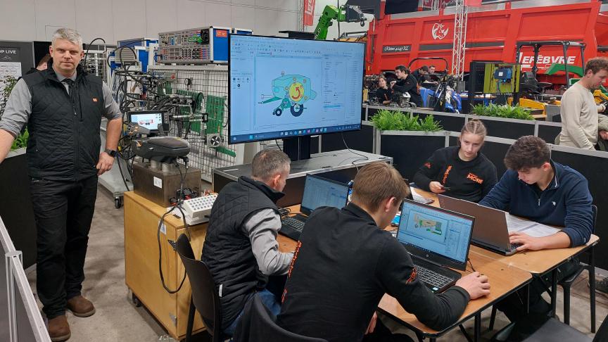 Kris Michiels had een heel traject voorzien rond het programmeren van tractoren en landbouwmachines.