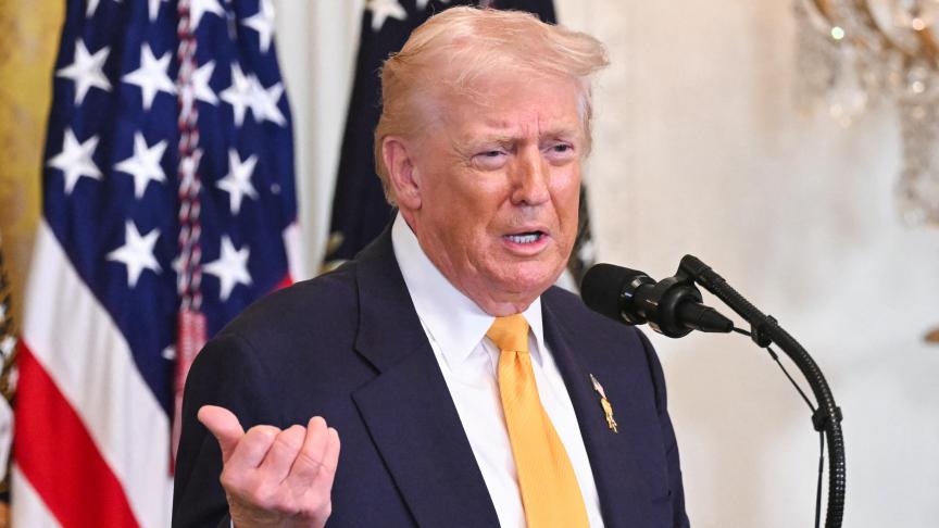 De milieuorganisaties vinden dat president Trump met zijn besluit een flink cadeau geeft aan de oliemaatschappijen.