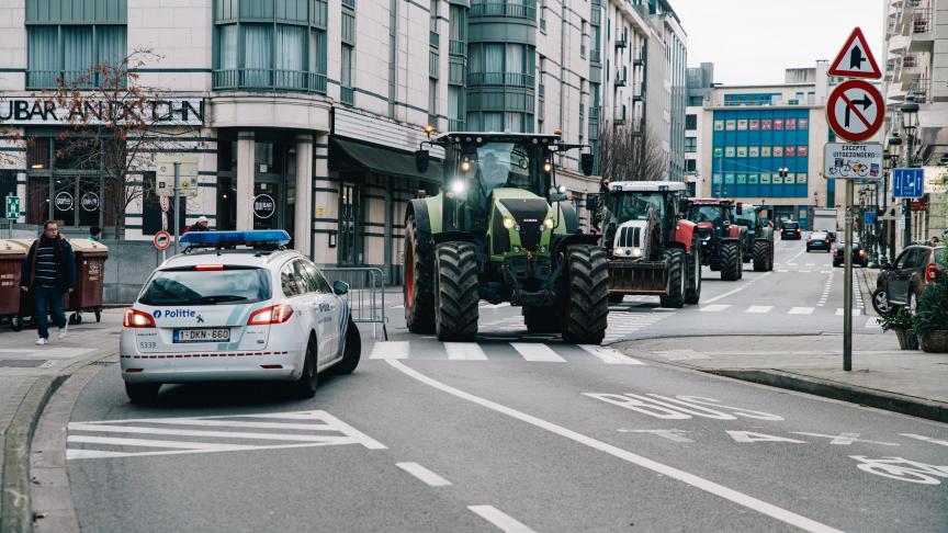 Alleen bij een heel ernstig, acuut en onoplosbaar gevaar voor de openbare veiligheid mag vernietiging worden overwogen.