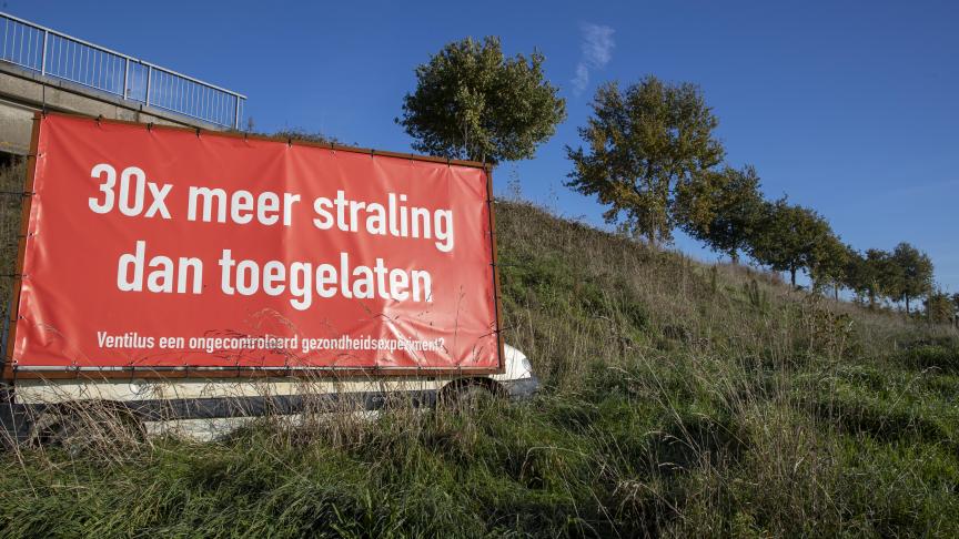Betrokkenen uiten al jaren hun bezorgheid over de hoogspanningslijnen met protestborden langs het Ventilus-traject.
